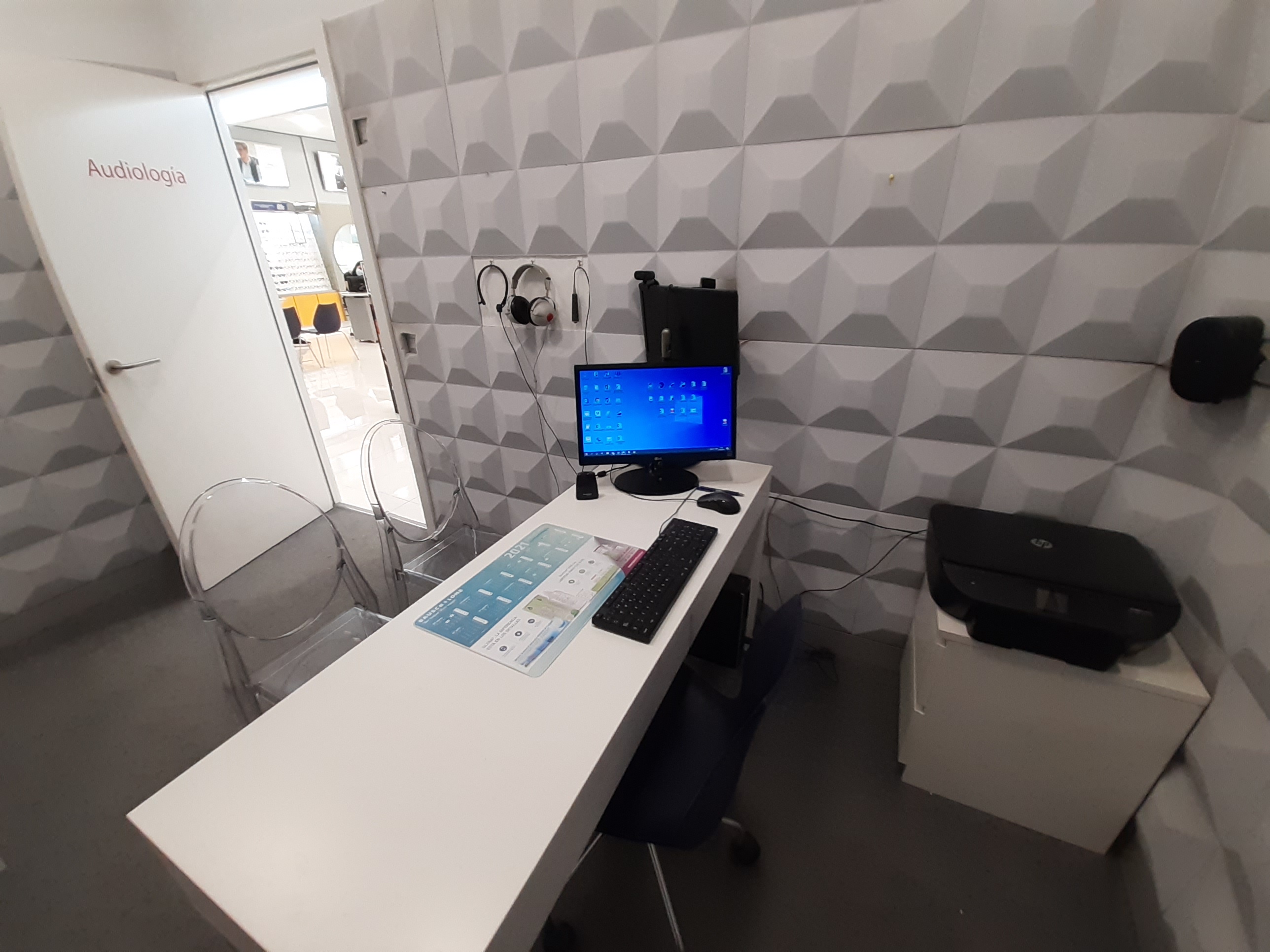 Interior de Soloptical Rincon