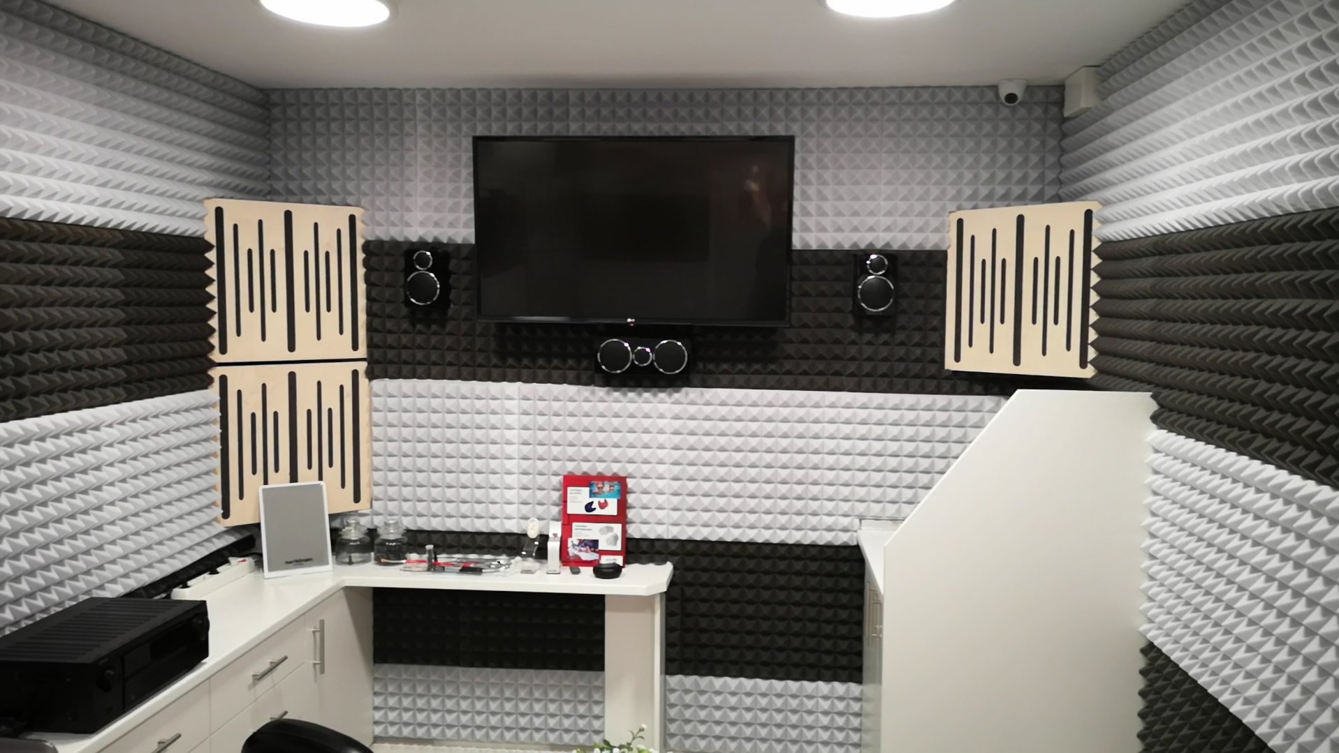 Interior de Centro Auditivo Gelovisión Abadía