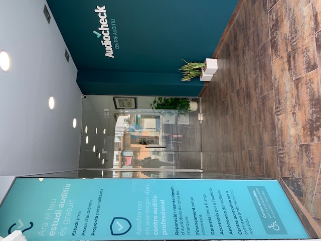 Interior de Audiocheck Centre Auditiu