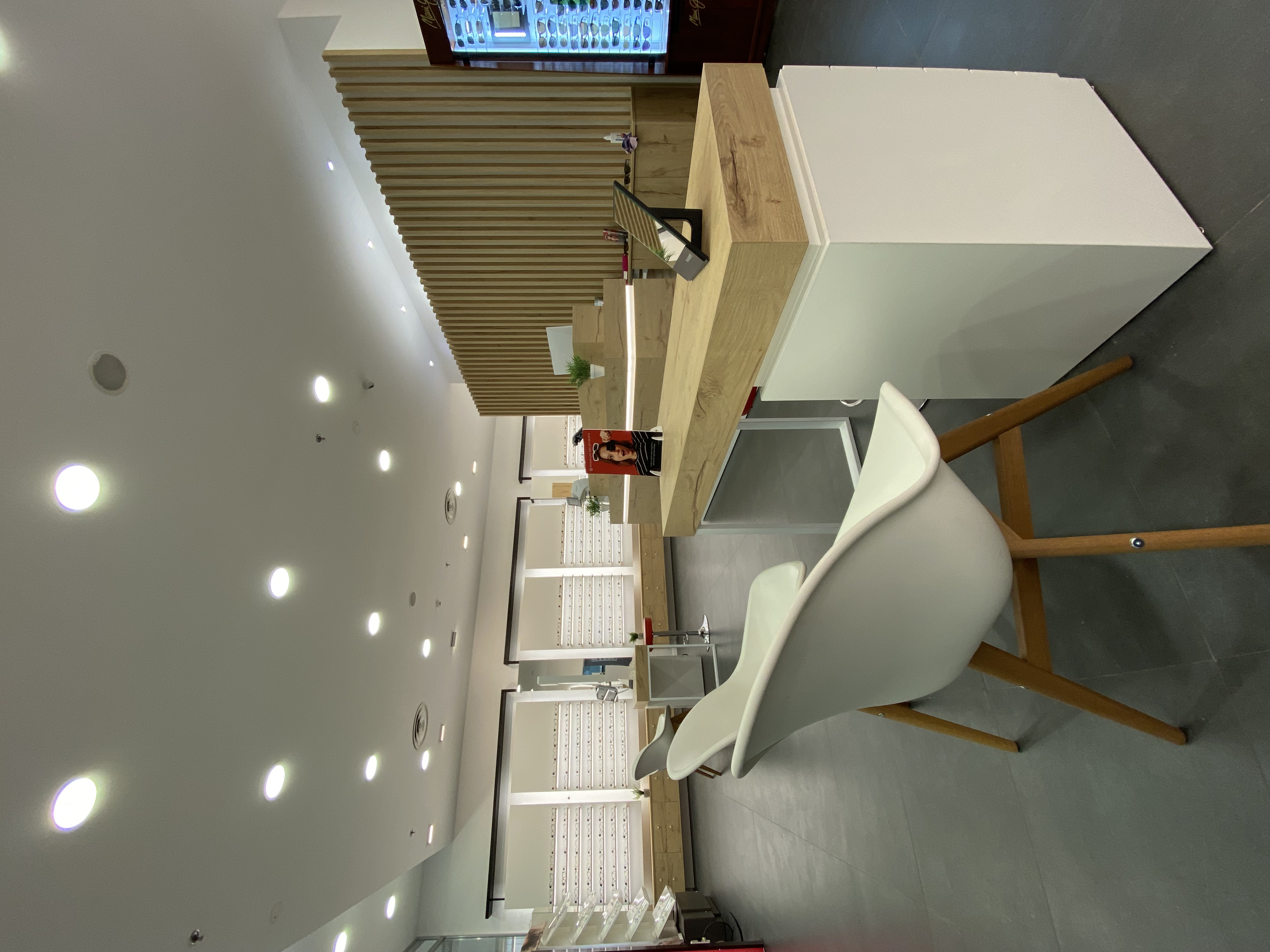 Interior de Centro Auditivo Gelovisión Reconquista