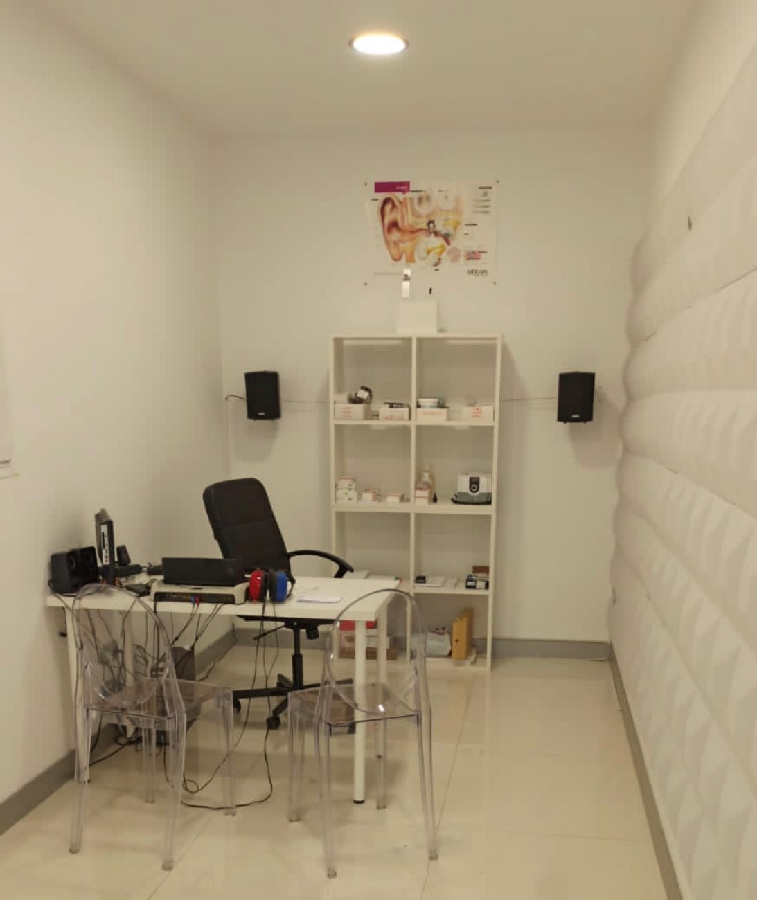 Interior de Soloptical El Ferial