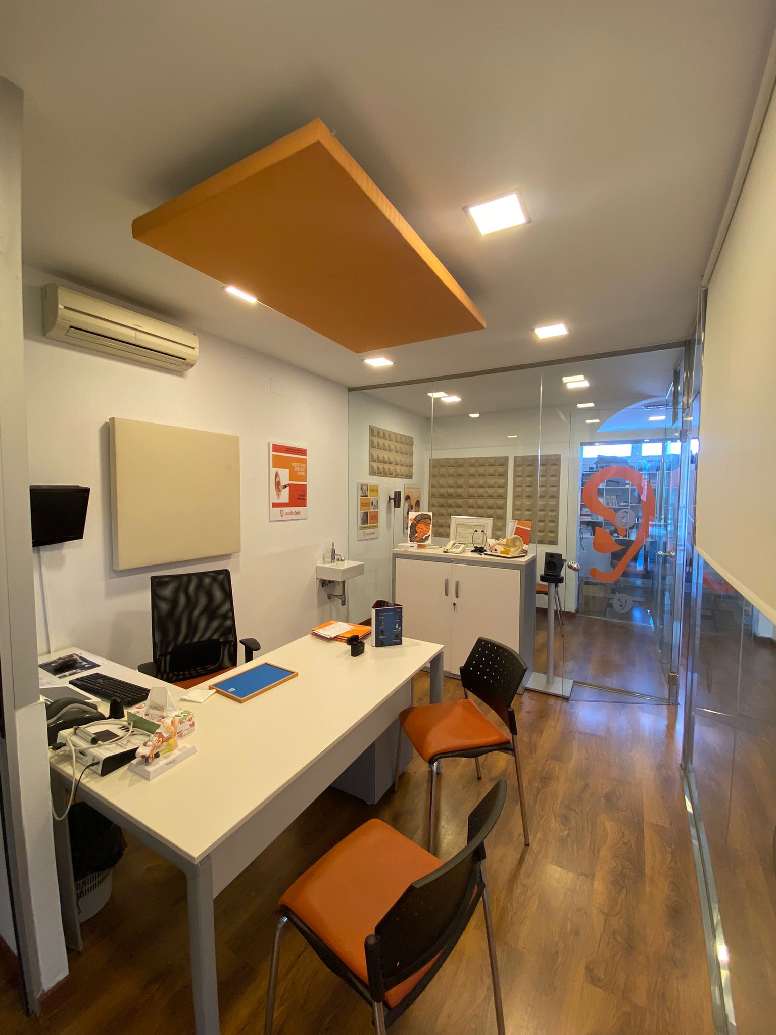 Interior de Audiotek Terrassa