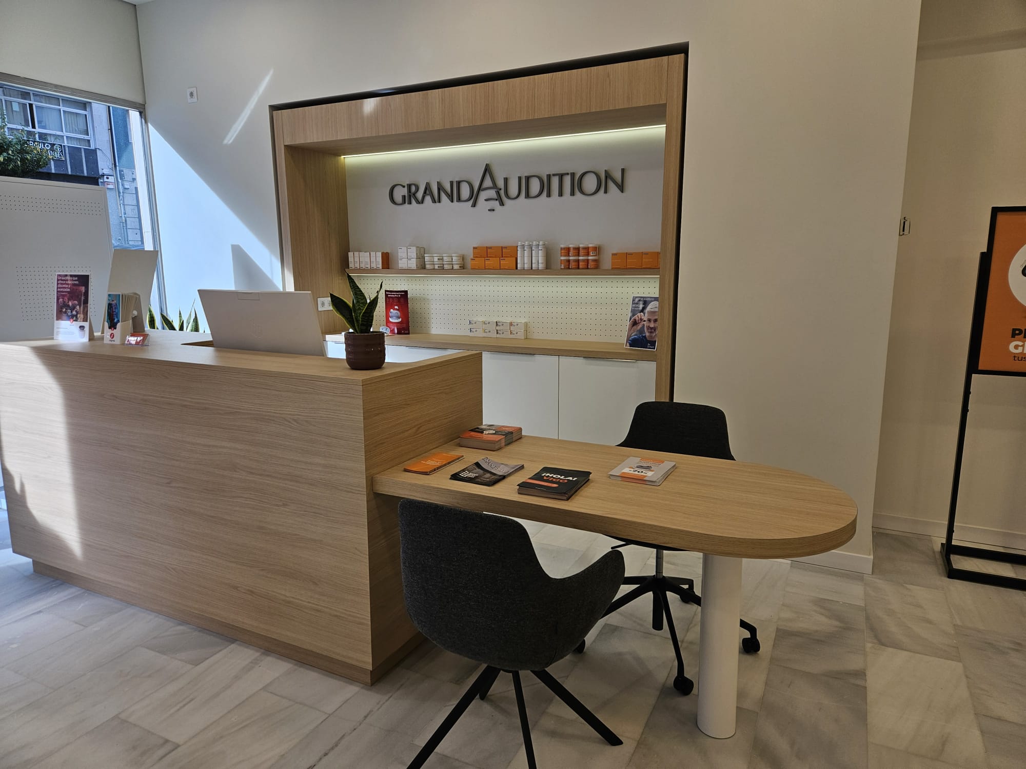 Interior de GrandAudition Vigo