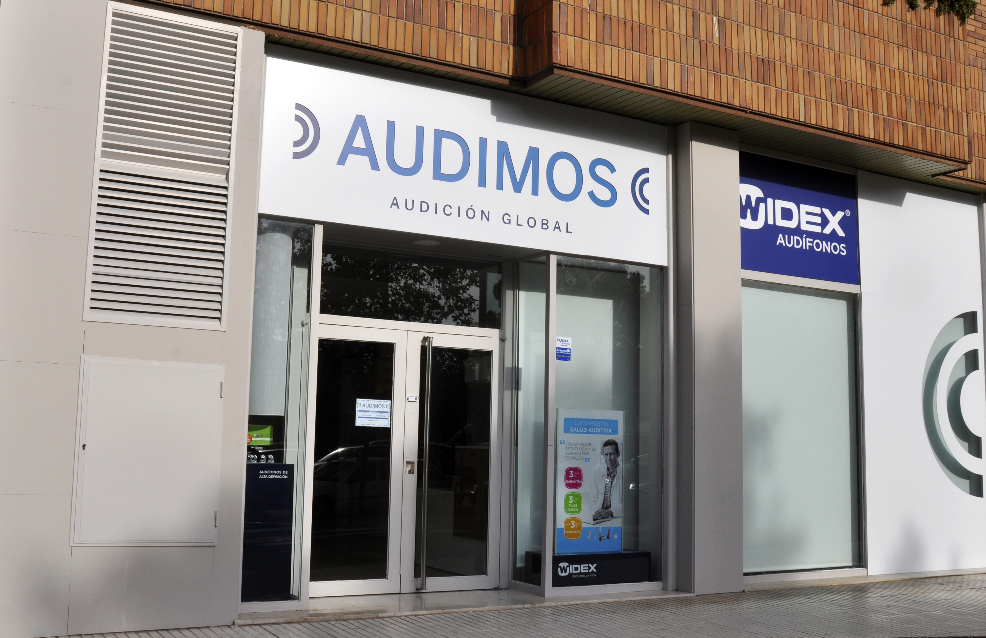Interior de Centro Auditivo Audimos