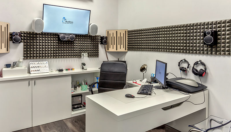 Interior de Audires Centro Audiologico Getafe